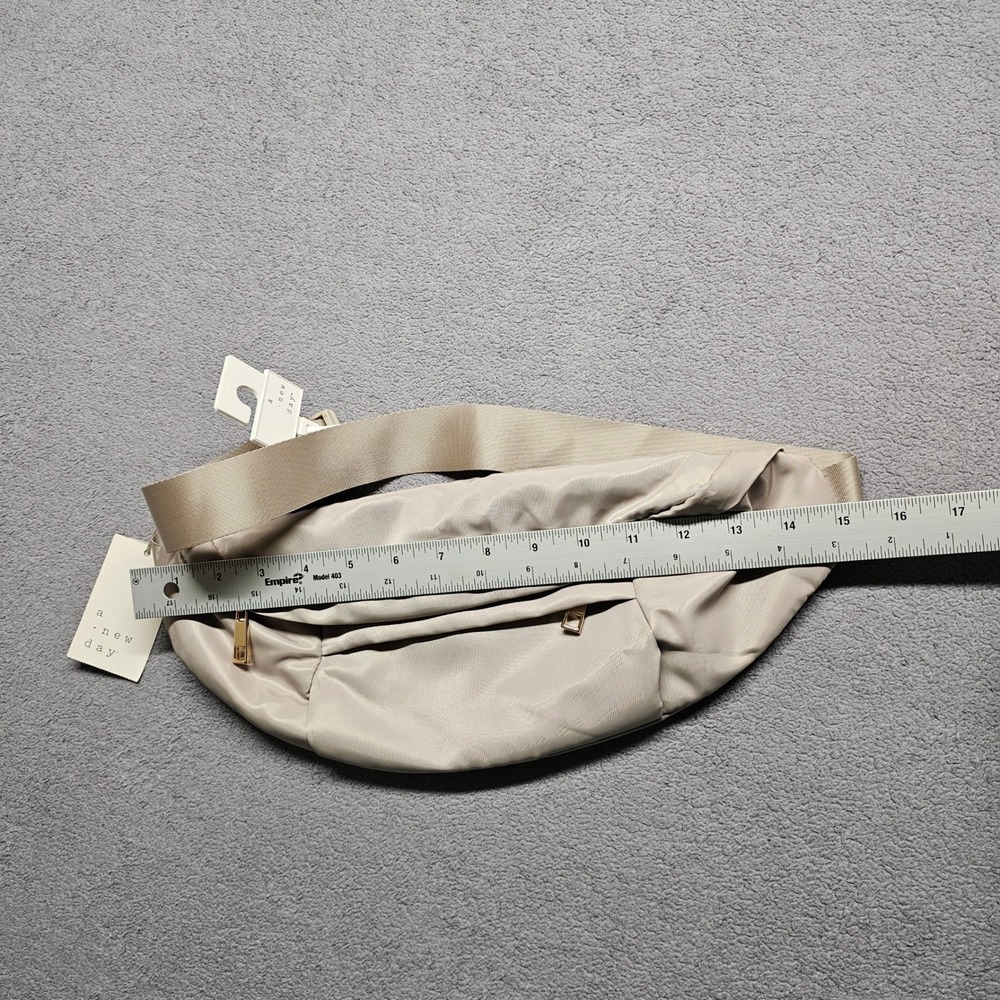 A New Day Fanny Pack Belt Bag‎ Womens Beige Adjustable Strap Zipper Closure - Picture 7 of 10